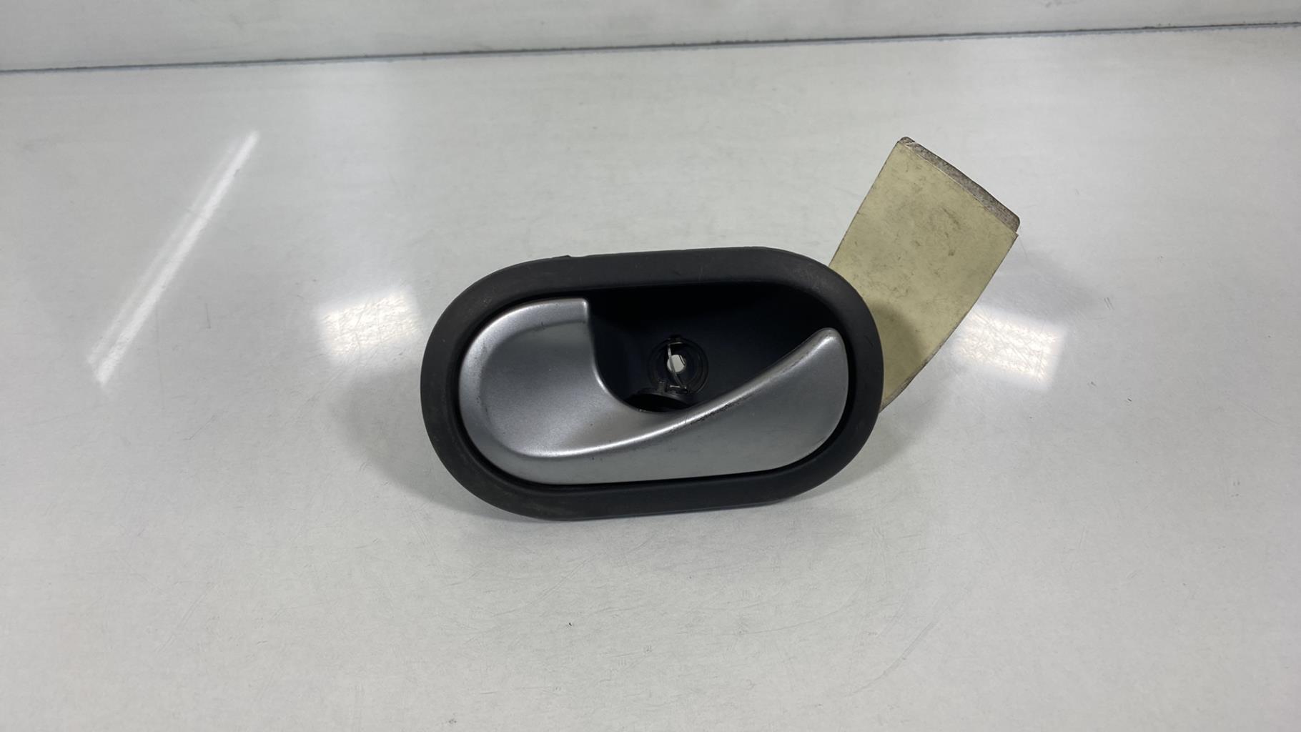 Maniglia interna anteriore sinistra RENAULT GRAND SCENIC 2 PHASE 2 Diésel - 1
