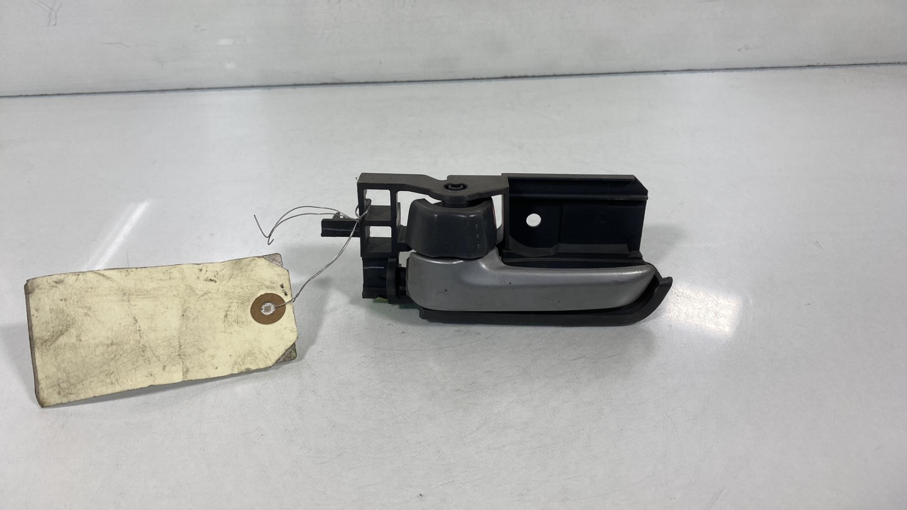 Maniglia interna anteriore sinistra SUZUKI ALTO 3 Gasolina - 1
