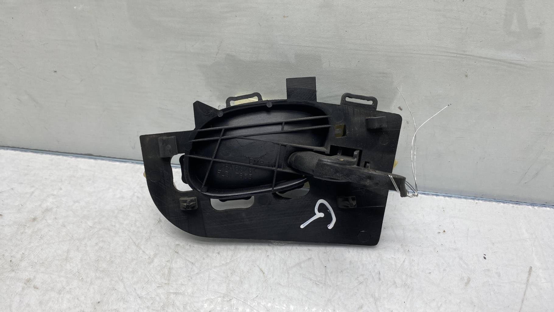 Maniglia interna anteriore sinistra PEUGEOT 206 PHASE 2 Diésel - 1