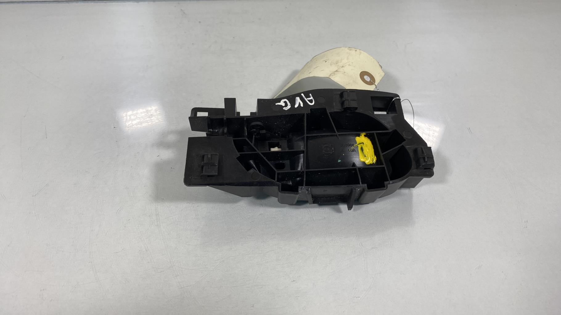 Maniglia interna anteriore sinistra PEUGEOT 208 1 PHASE 1 Gasolina - 1