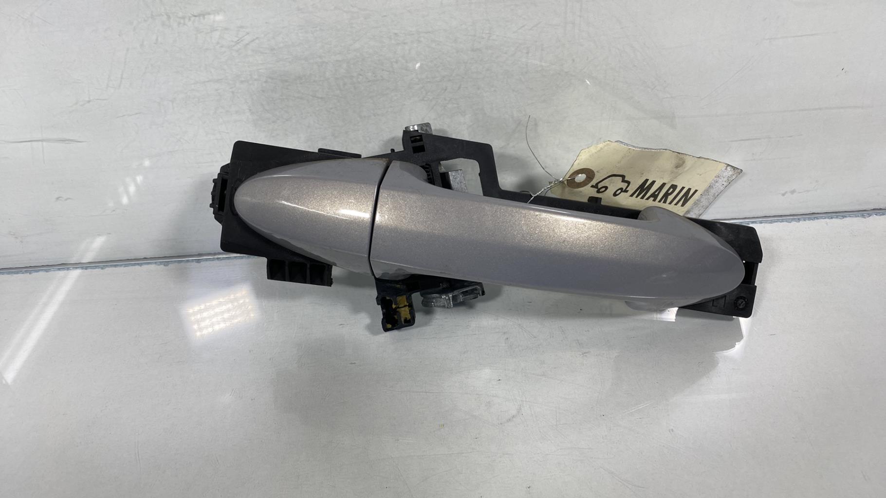 Maniglia portiera posteriore sinistra FORD FIESTA 6 PHASE 1 Diésel - 1