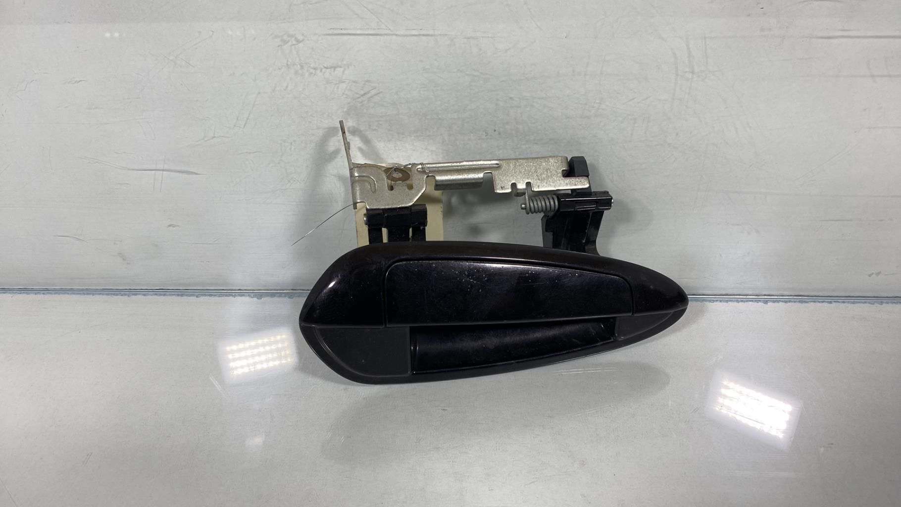 Maniglia portiera anteriore destra FIAT PUNTO EVO 3 Diésel - 1