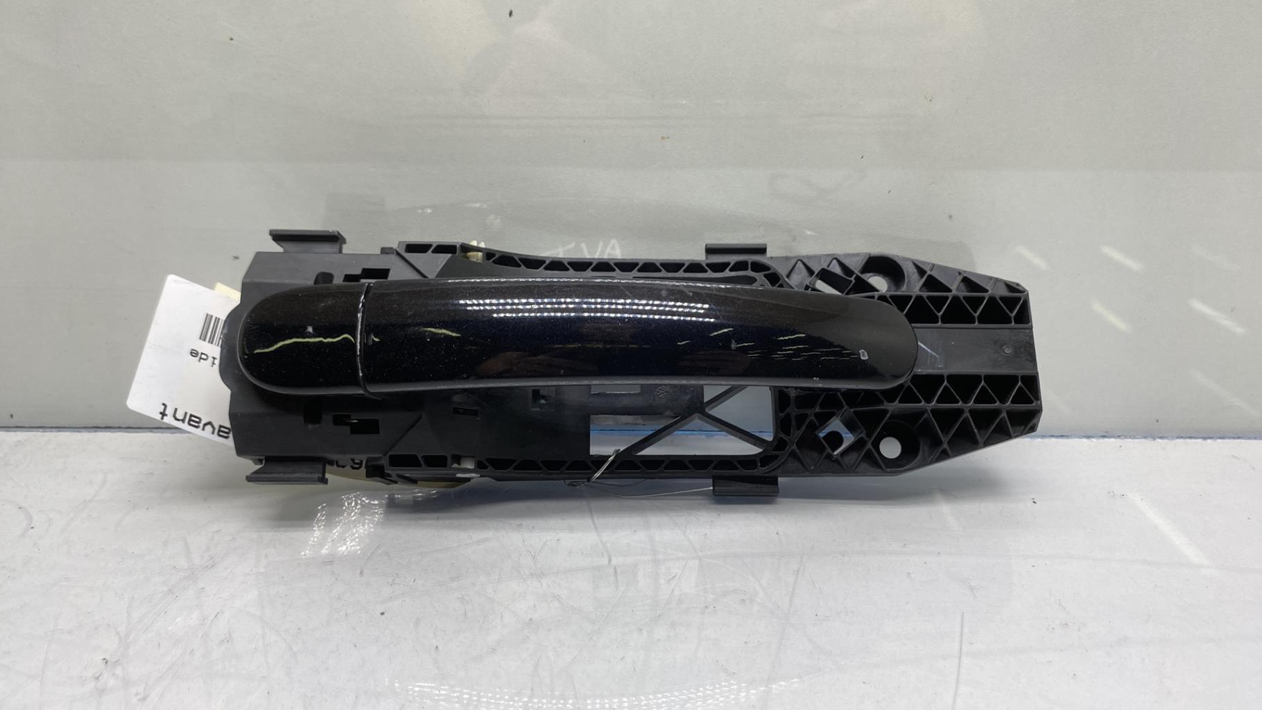 Maniglia portiera anteriore destra VOLKSWAGEN JETTA 4 Gasolina/Híbrido - 1
