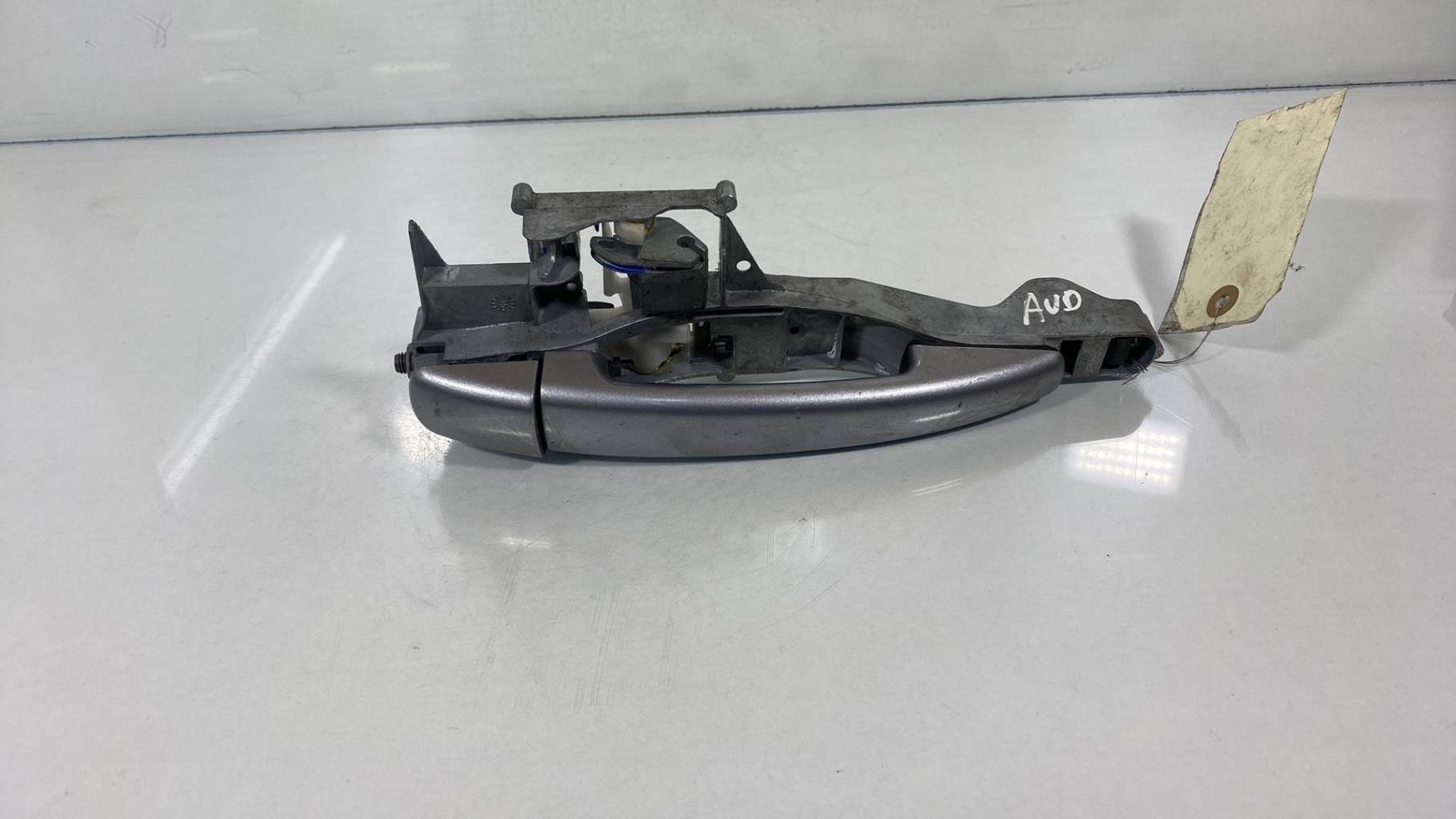 Maniglia portiera anteriore destra PEUGEOT 2008 1 PHASE 1 Diésel - 1