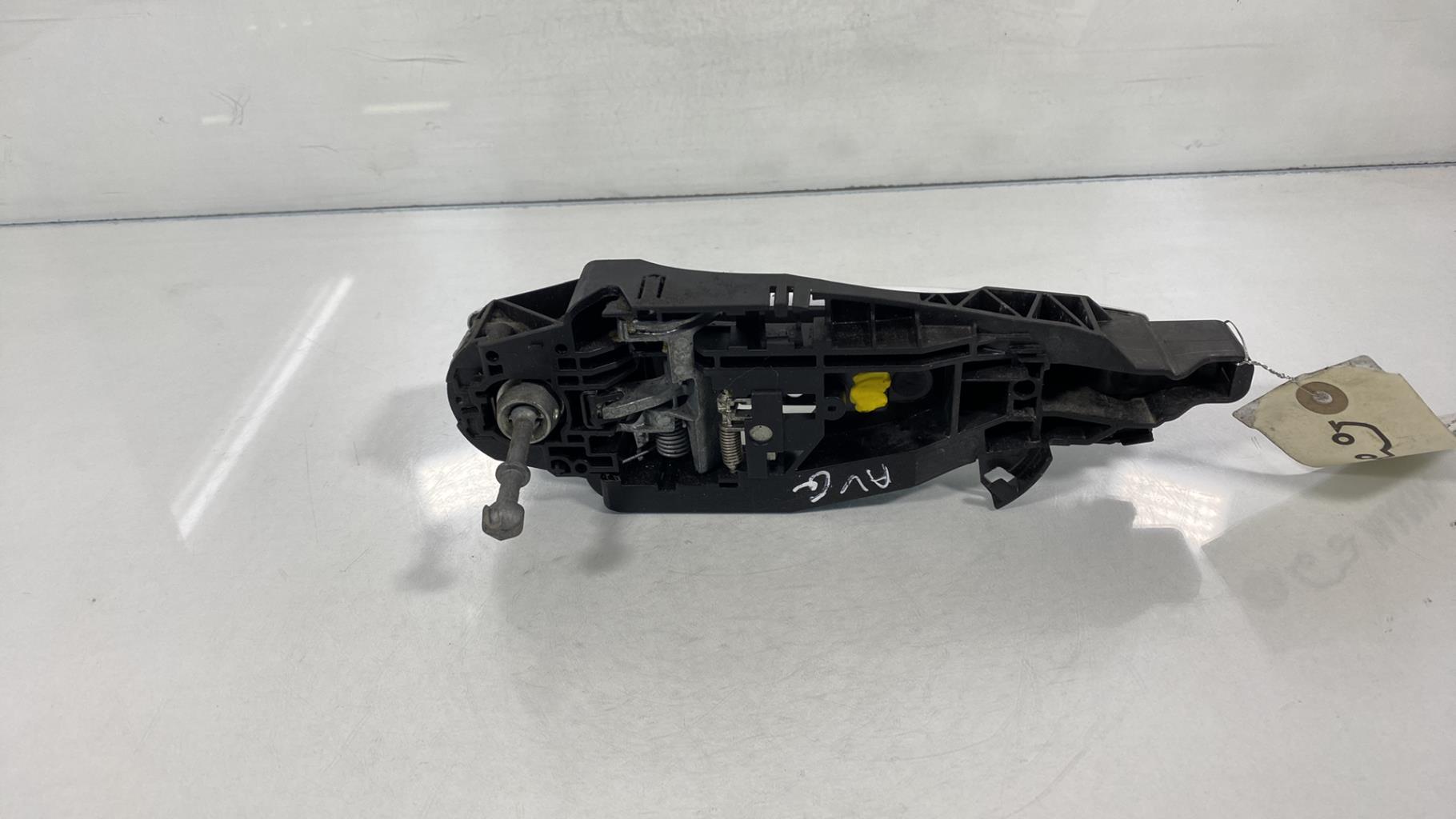 Maniglia portiera anteriore sinistra PEUGEOT 308 2 SW PHASE 1 BREAK Diésel - 1