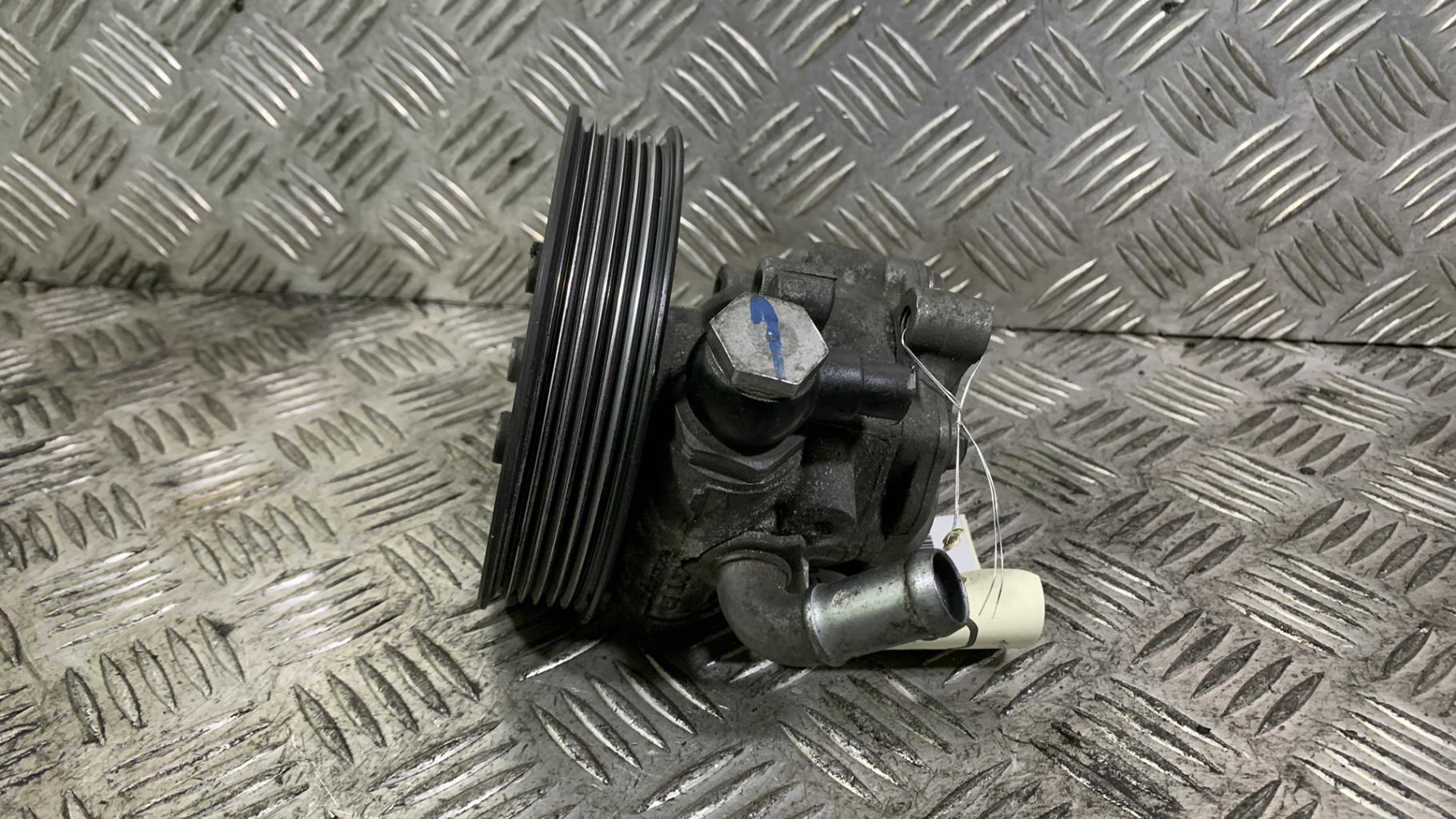 Pompe de direction AUDI Q7 1 PHASE 1 Diesel - 1