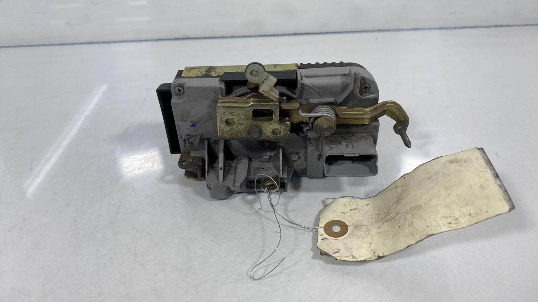 Serrure avant droit CITROEN C8 Diesel - 1