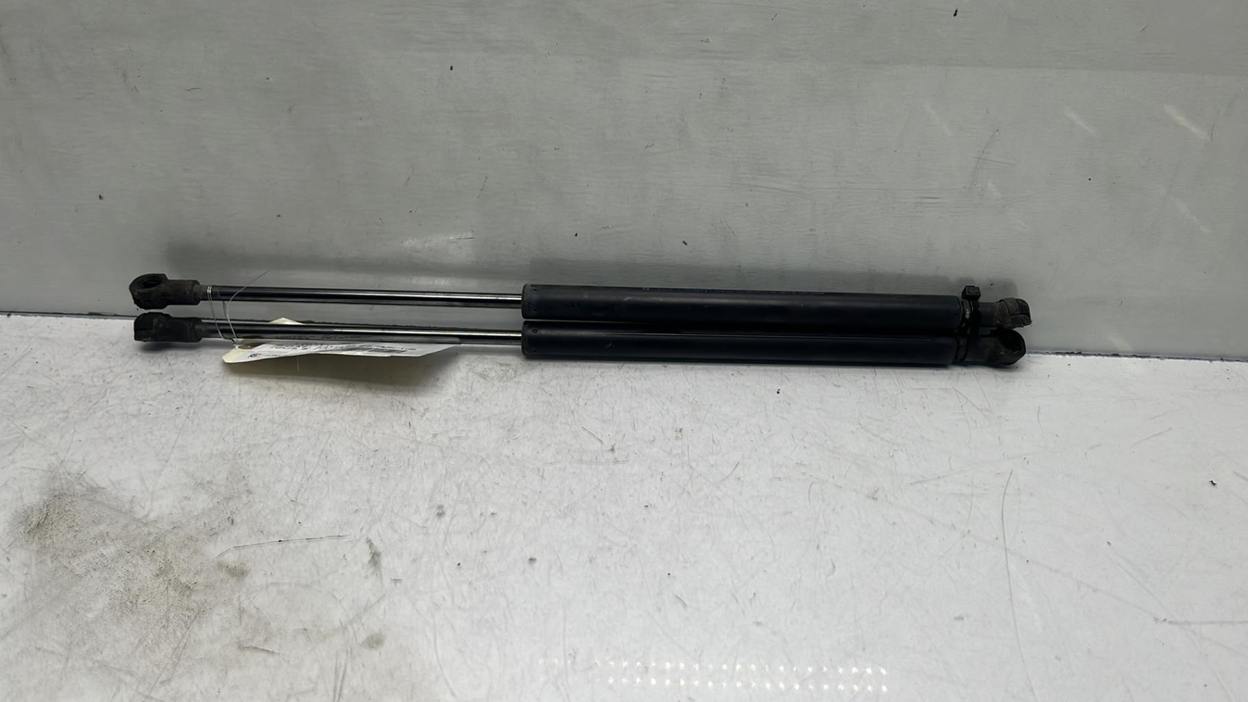 Verin de coffre SUZUKI IGNIS 3 Essence/Hybride - 1