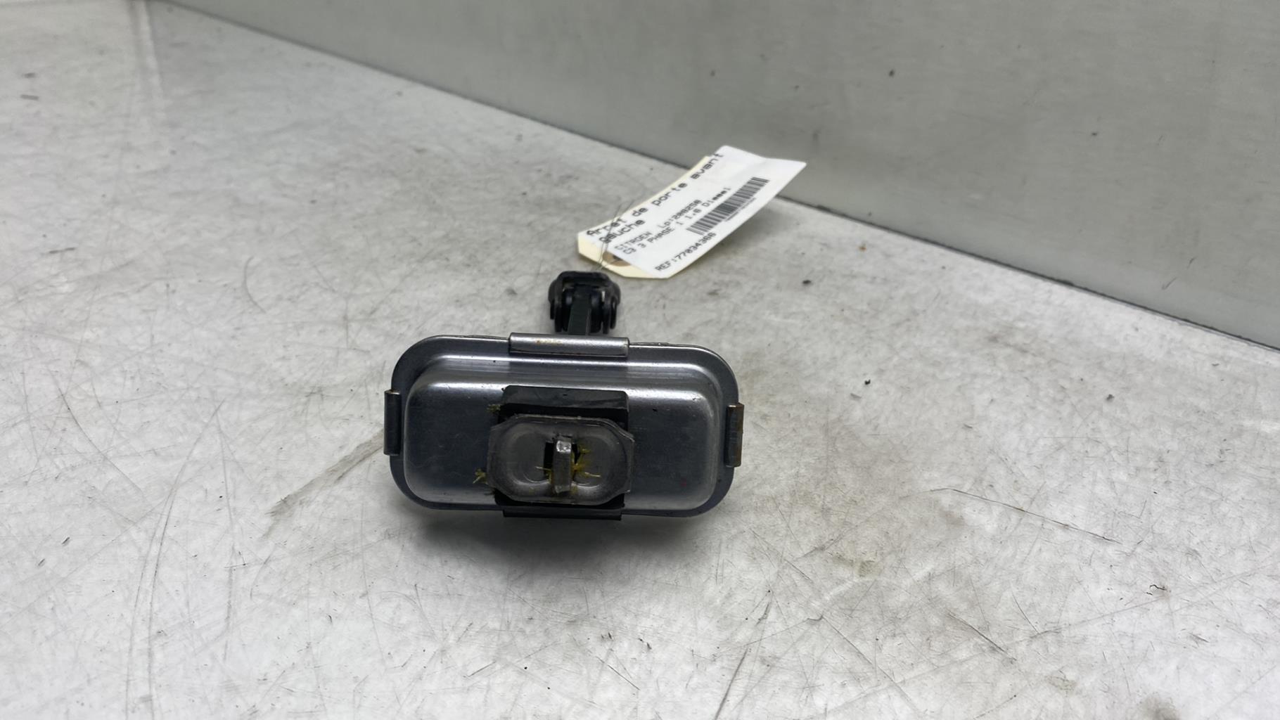 Arresto portiera anteriore sinistra CITROEN C3 3 PHASE 1 Diésel - 1