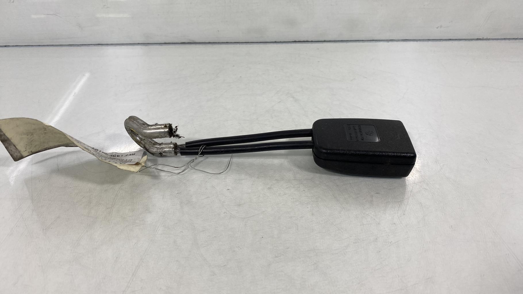 Aggancio cintura sicurezza posteriore destro VOLKSWAGEN NEW BEETLE 1 PHASE 1 Diésel - 1