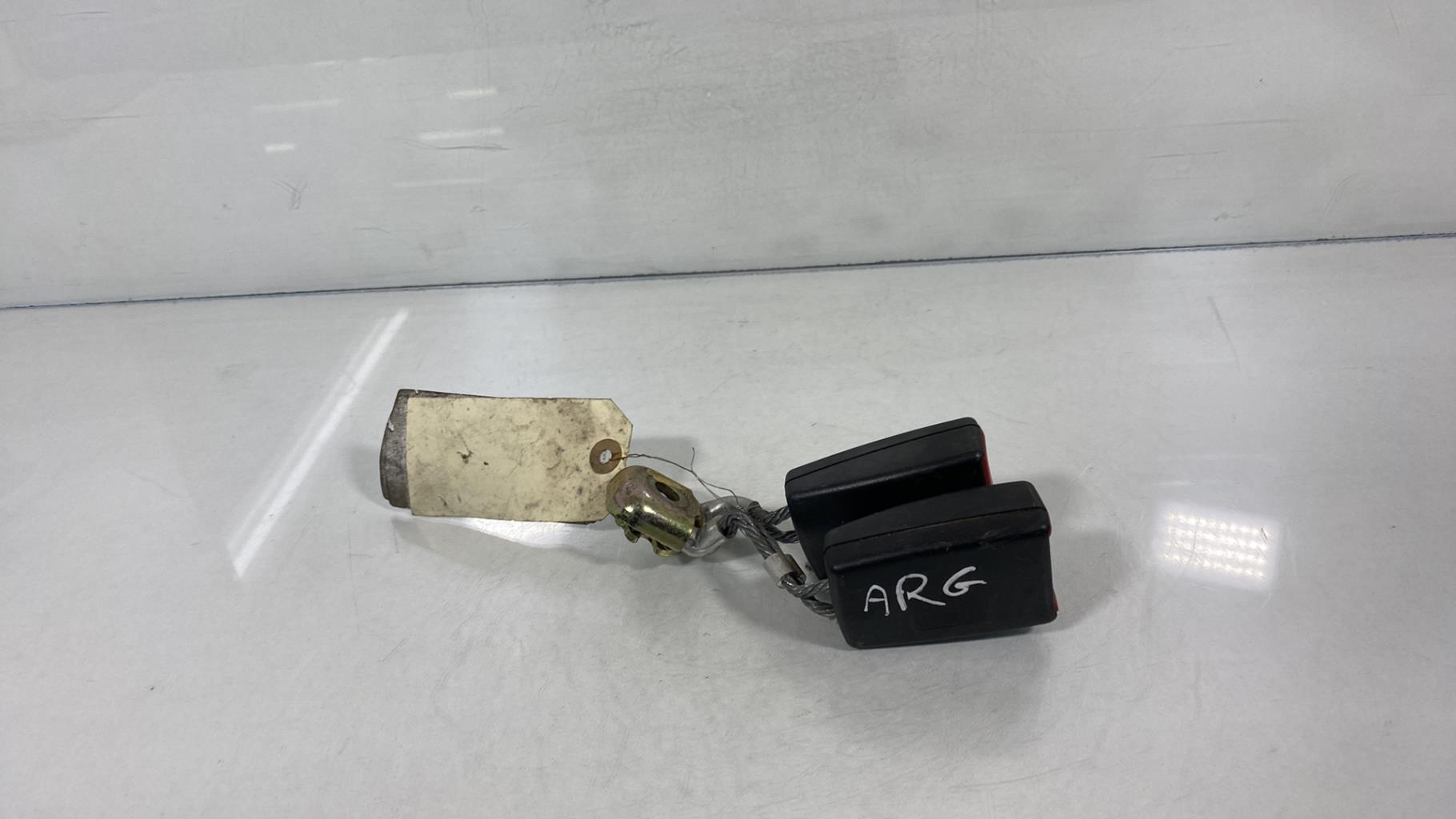 Aggancio cintura sicurezza posteriore sinistro VOLKSWAGEN GOLF 5 Diésel - 1