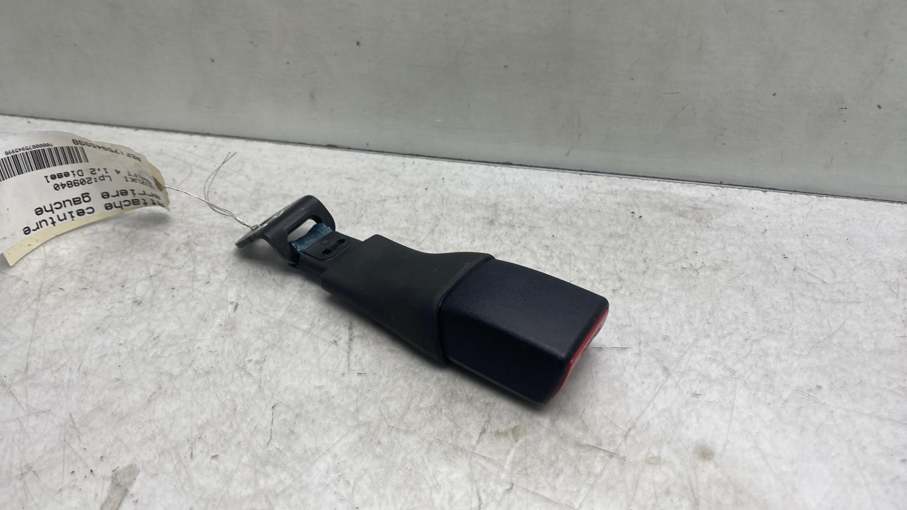 Aggancio cintura sicurezza posteriore sinistro SUZUKI SWIFT 4 Diésel - 1