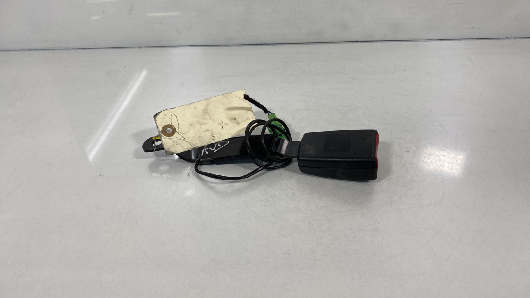 Aggancio cintura sicurezza anteriore destro VOLKSWAGEN POLO 5 PHASE 1 Gasolina - 1