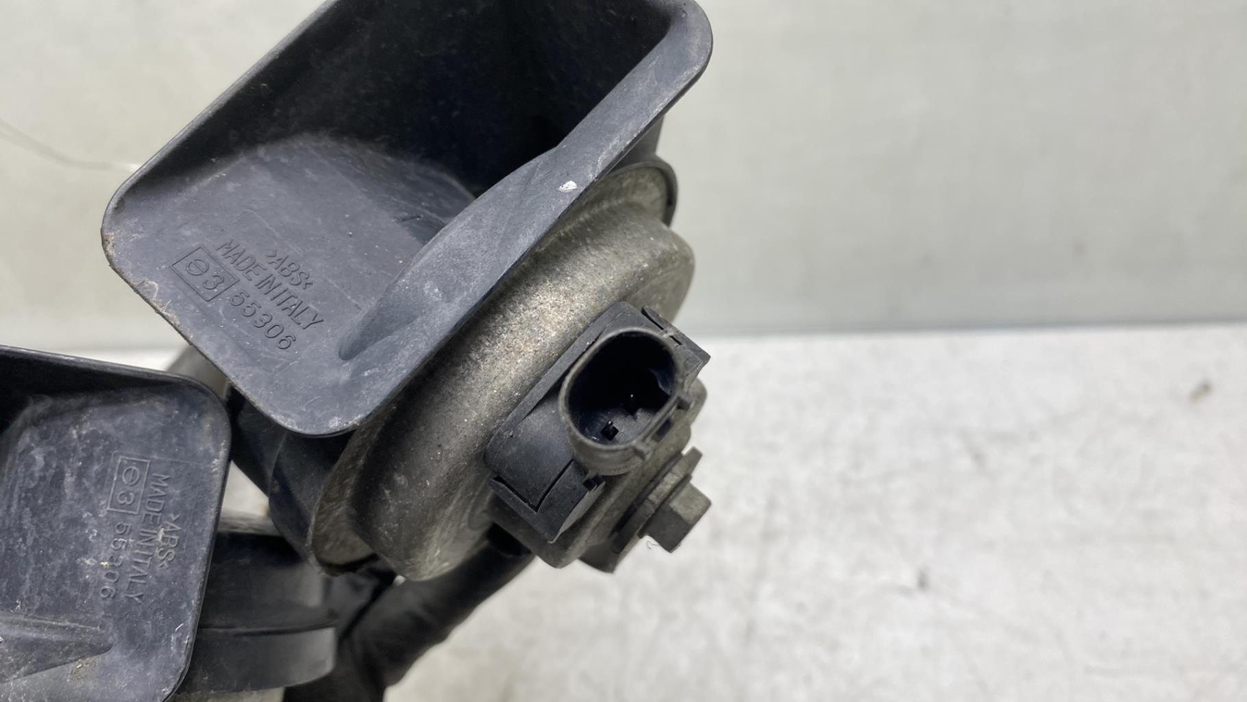 Avertisseur/Klaxon BMW SERIE 7 E65 PHASE 1 Diesel - 1