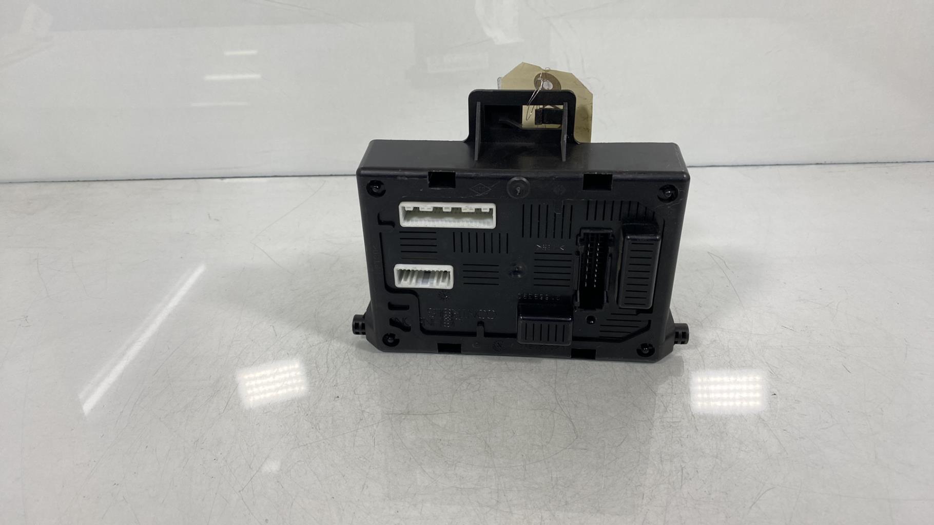 Boitier UCH RENAULT MODUS PHASE 1 Diesel - 1