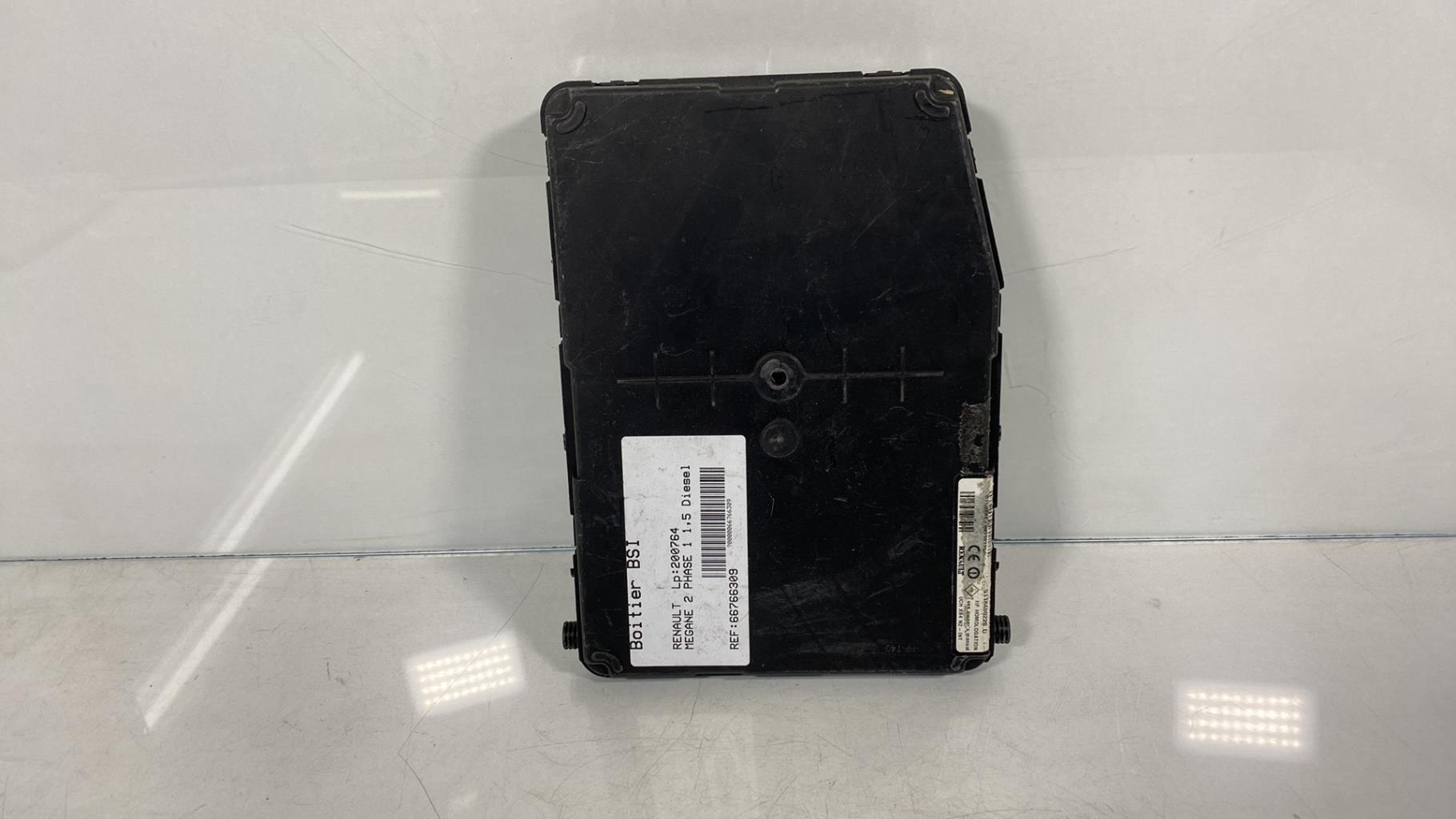 Boitier UCH RENAULT MEGANE 2 PHASE 1 Diesel - 1