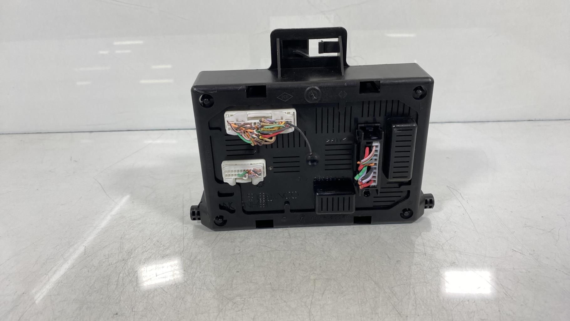 Boitier UCH RENAULT MODUS PHASE 1 Diesel - 1