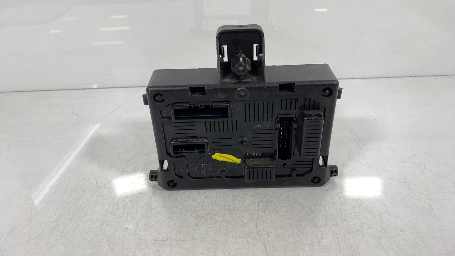Boitier UCH RENAULT CLIO 3 PHASE 2 Diesel - 1