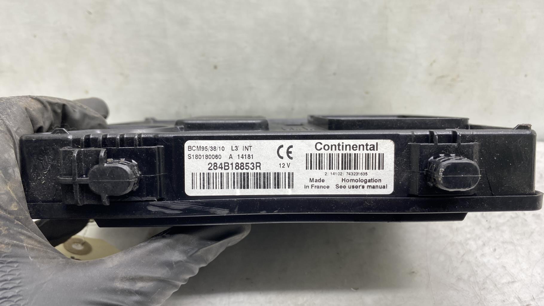 Boitier UCH RENAULT SCENIC 3 PHASE 3  - 1