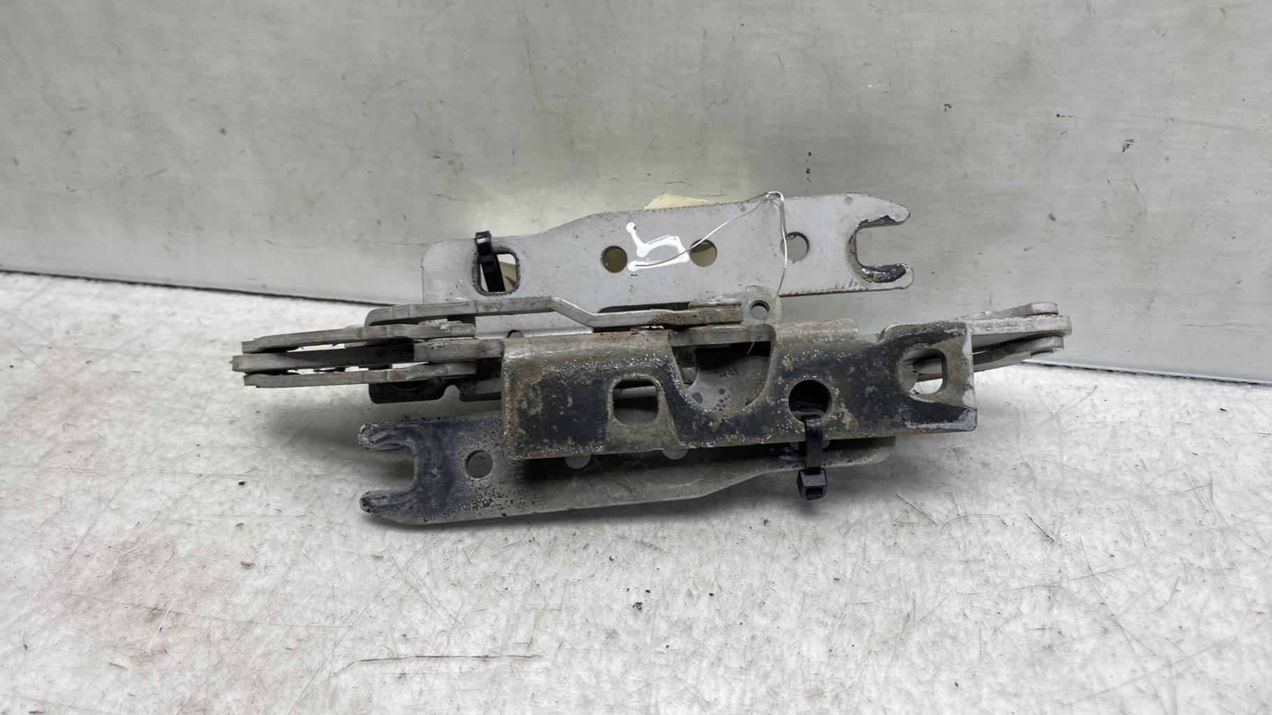 Charniere de capot BMW SERIE 7 E65 PHASE 1 Diesel - 1