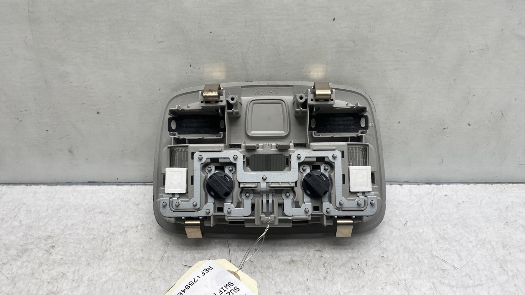 Eclairage de plafonnier SUZUKI SWIFT 4 Diesel - 1