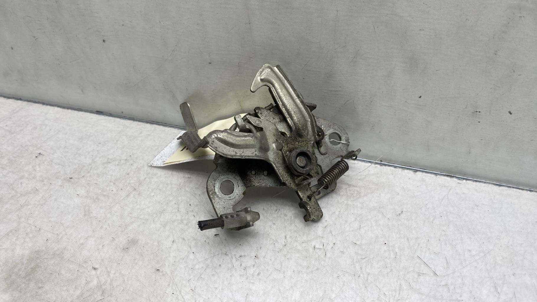 Fermeture de capot CITROEN C1 2 Essence - 1