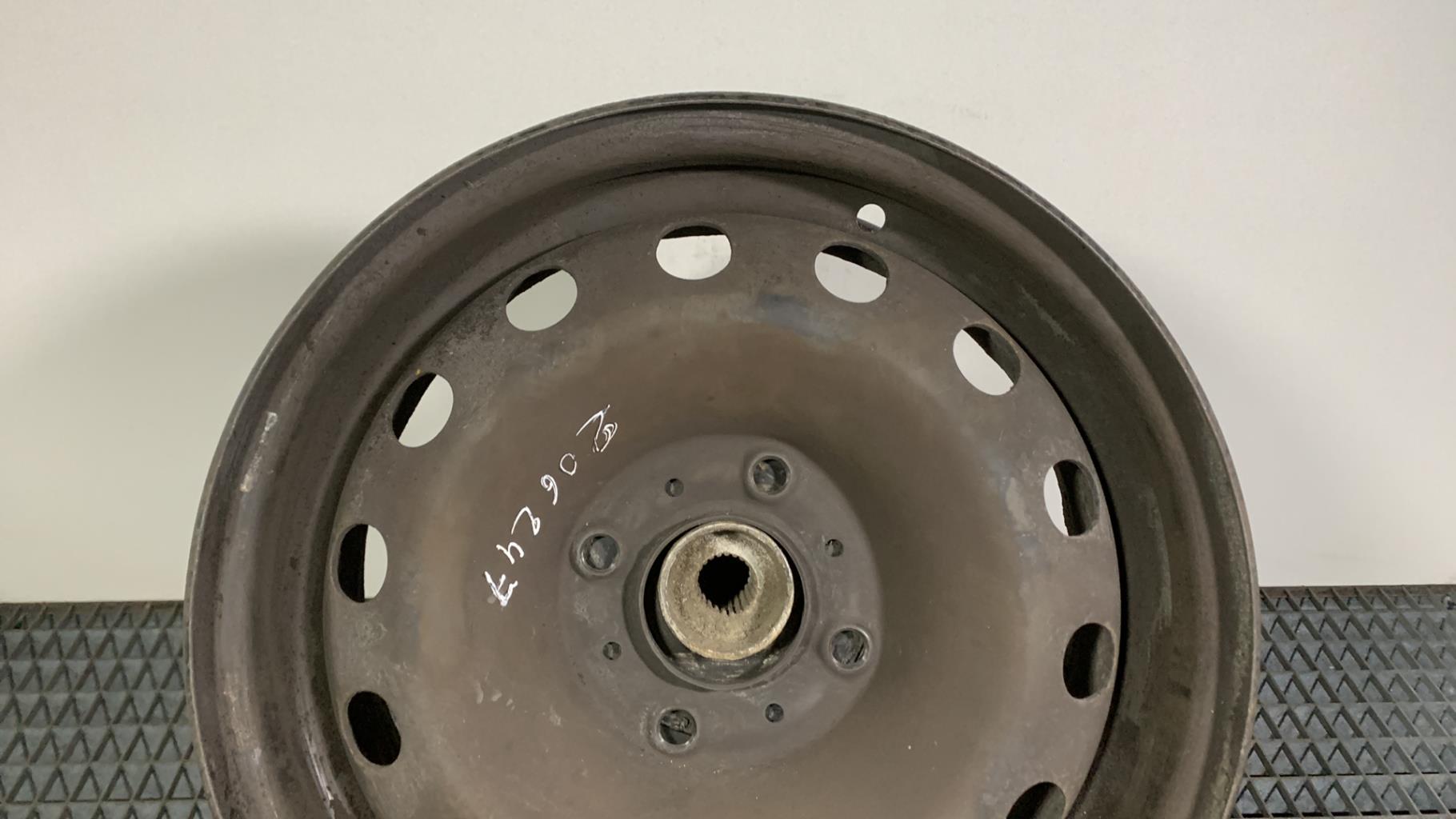 Jante PEUGEOT 106 PHASE 2  - 1