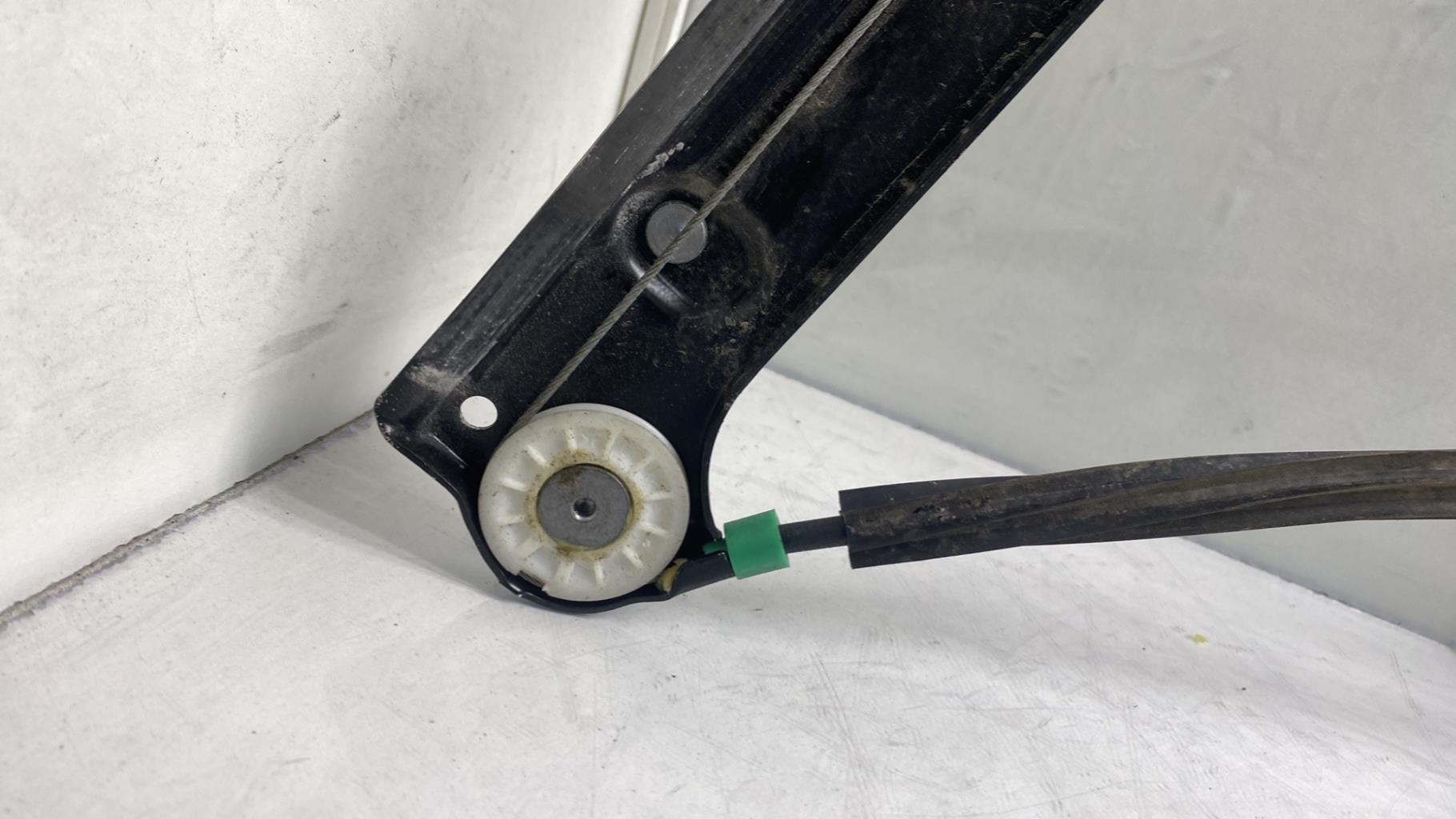Leve vitre electrique avant gauche BMW X3 E83 PHASE 2 Diesel - 1