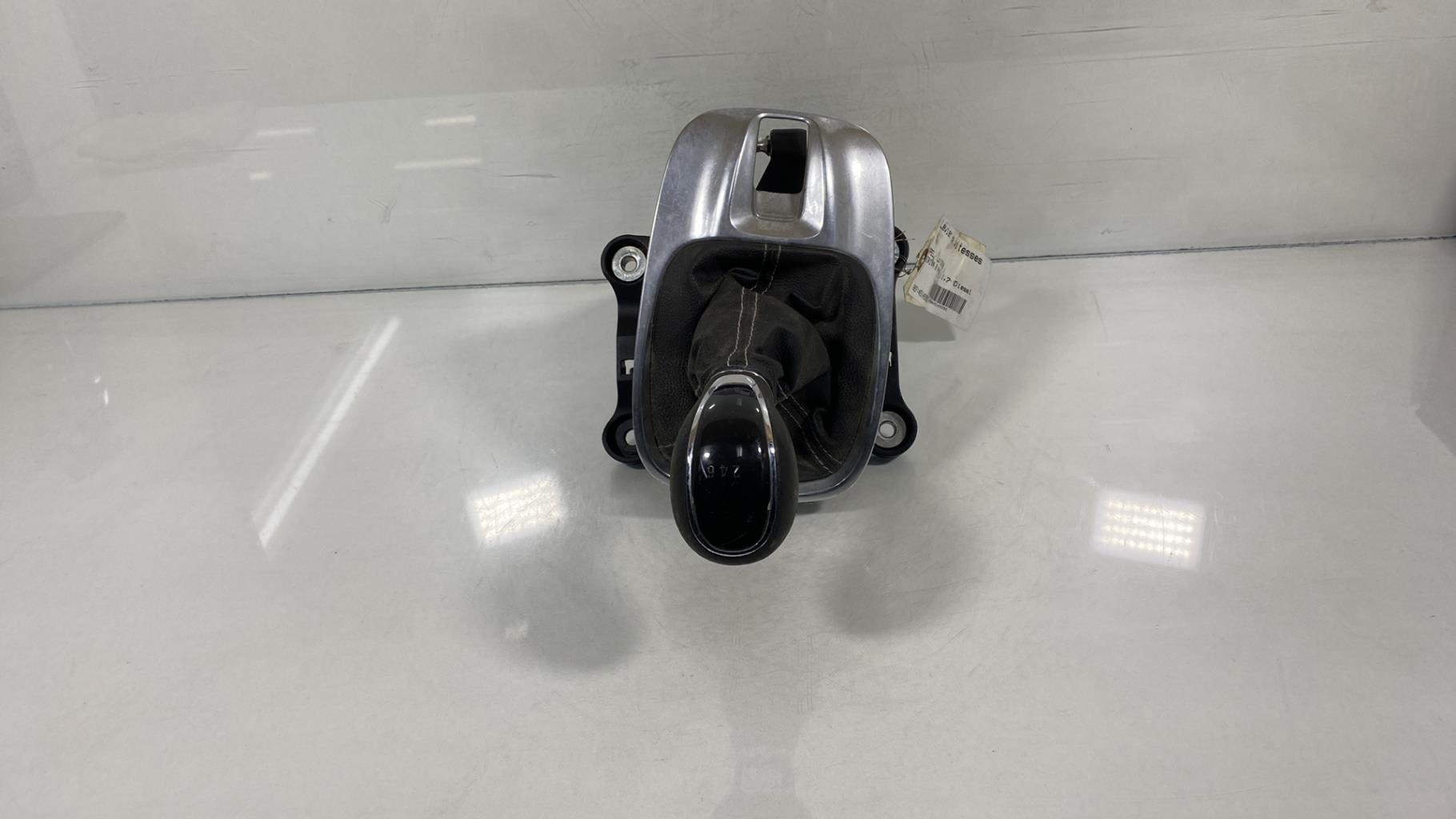 Levier de vitesses OPEL MERIVA B PHASE 1 Diesel - 1