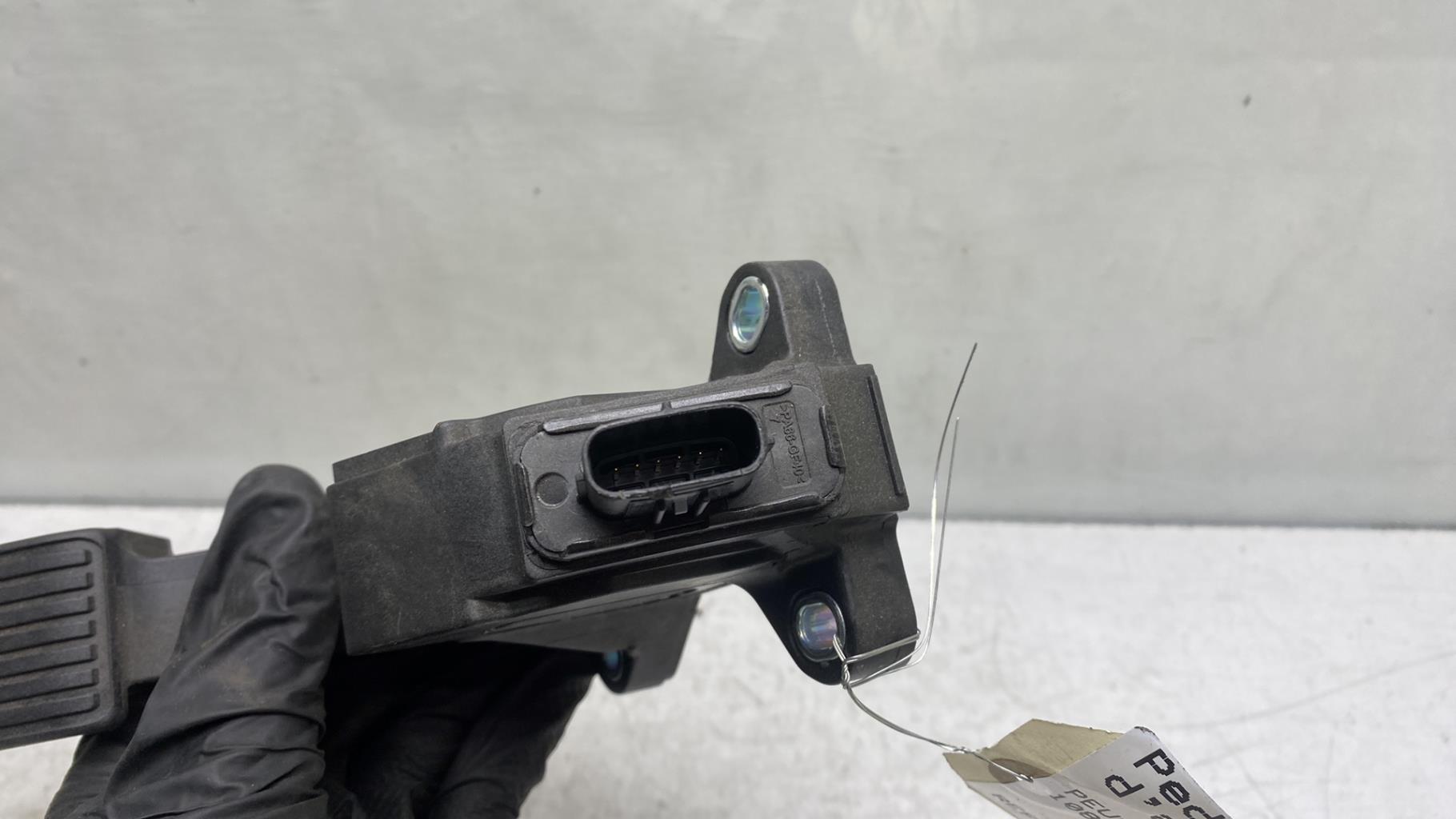Pedale acceleratore PEUGEOT 108 Gasolina - 1