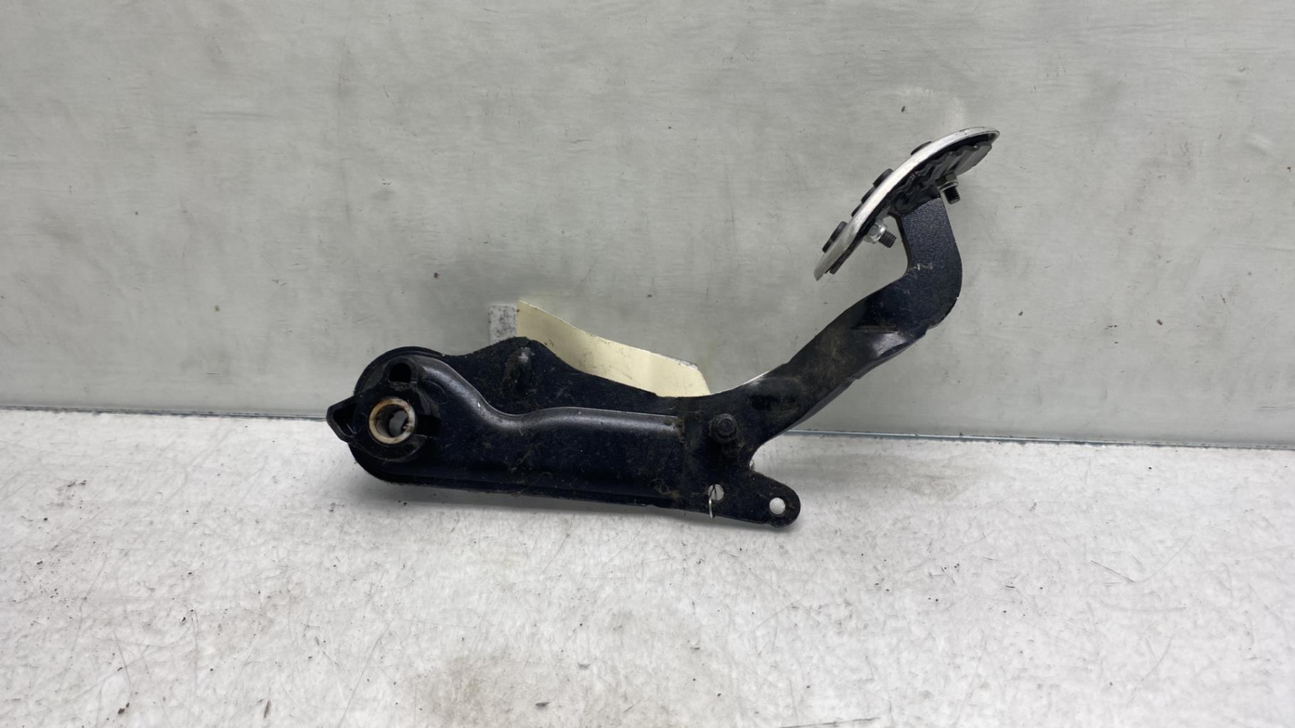 Pedale della frizione PEUGEOT 207 PHASE 1 Gasolina - 1