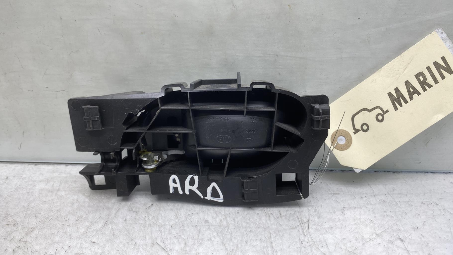 Maniglia interna posteriore destra PEUGEOT 508 1 SW PHASE 1 BREAK Diésel - 1