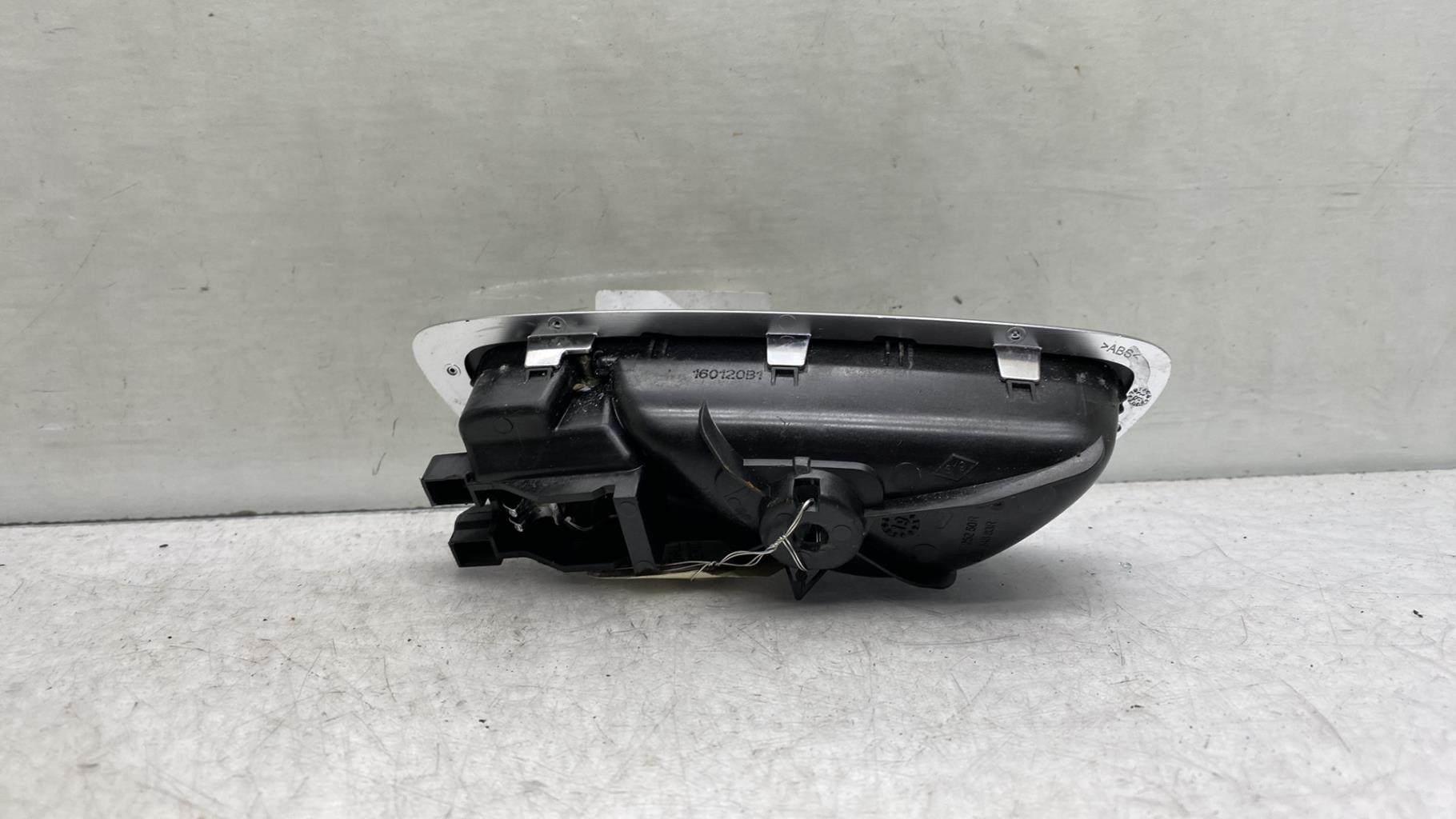 Maniglia interna anteriore destra RENAULT SCENIC 4 Diésel - 1