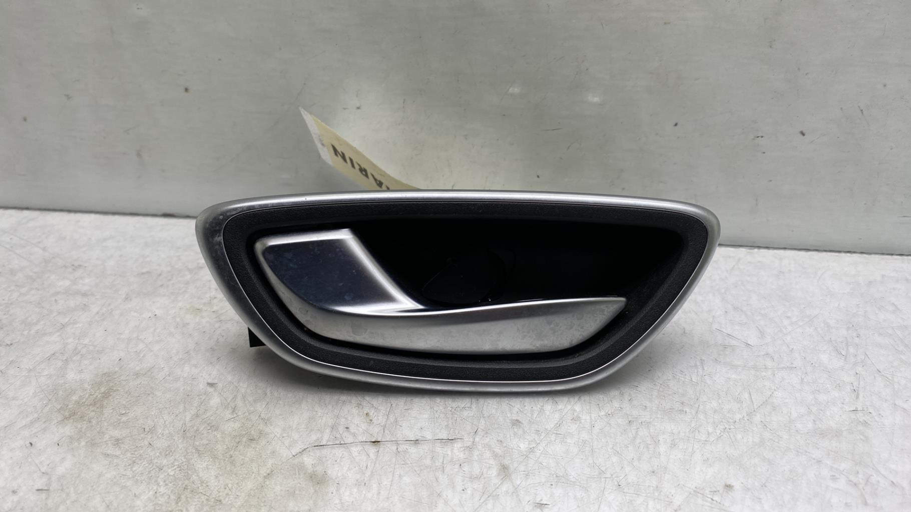 Maniglia interna anteriore sinistra RENAULT SCENIC 4 Diésel - 1