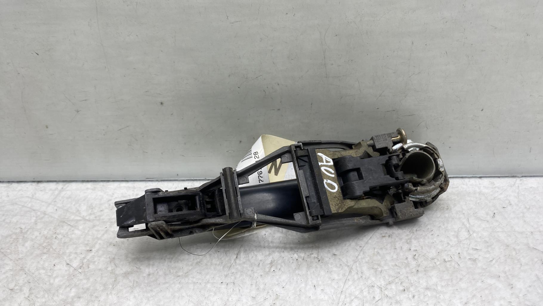 Maniglia portiera anteriore destra VOLKSWAGEN POLO 4 PHASE 2 Gasolina - 1