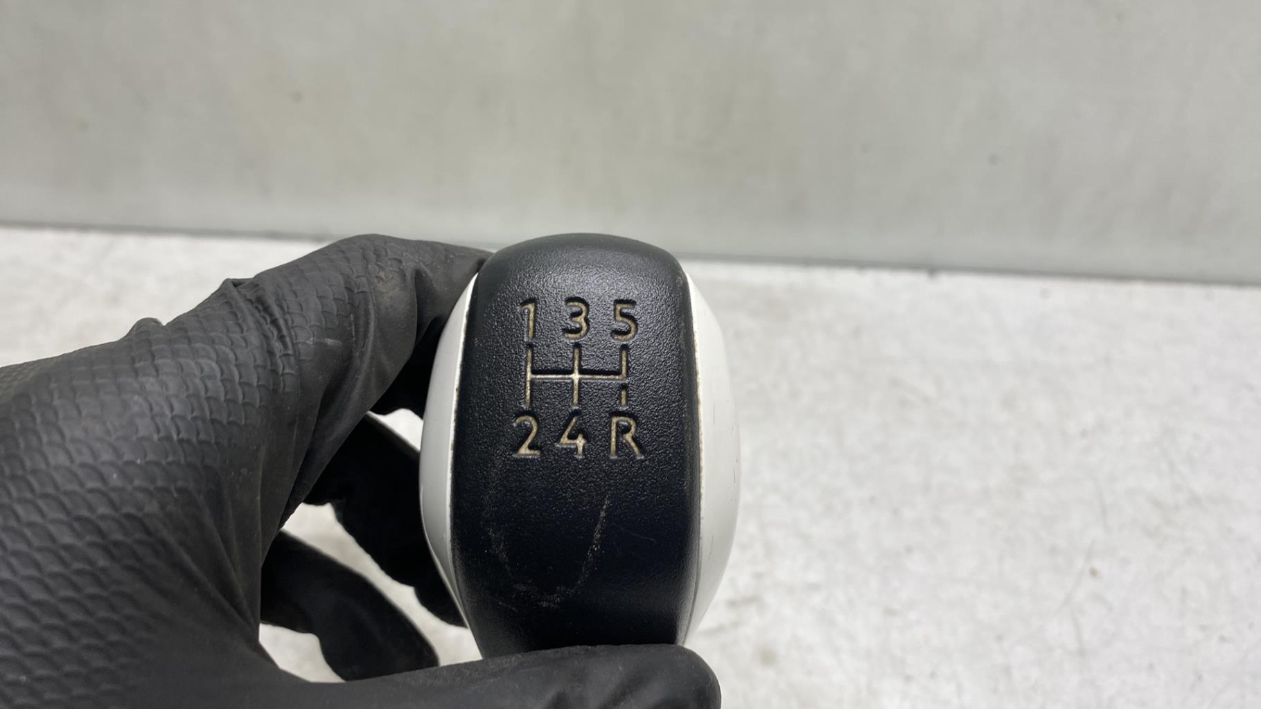 Pomello del cambio PEUGEOT 208 1 PHASE 2 Gasolina - 1