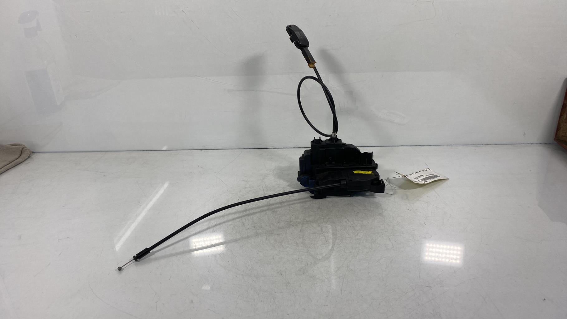 Serratura posteriore destra RENAULT CLIO 3 PHASE 1 Gasolina - 1