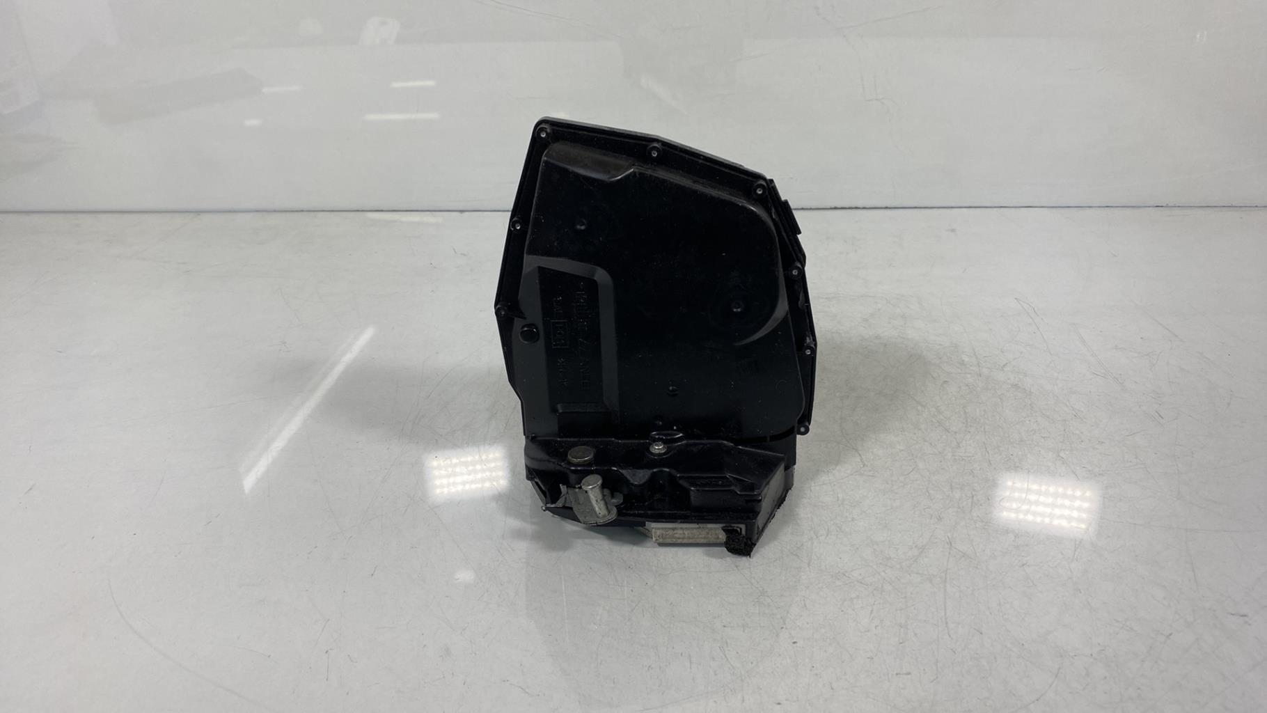Serratura posteriore sinistra SUZUKI SWIFT 3 Gasolina - 1