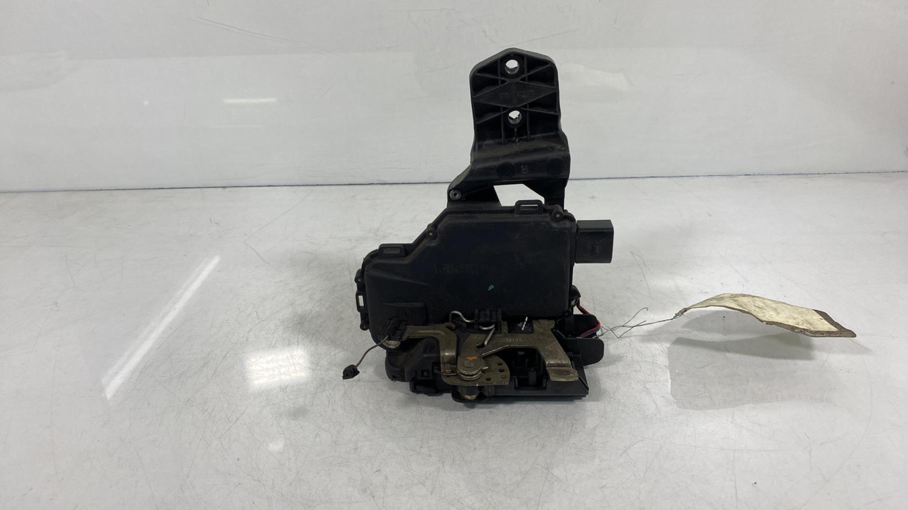 Serratura anteriore destra VOLKSWAGEN PASSAT 4 PHASE 1 Gasolina - 1