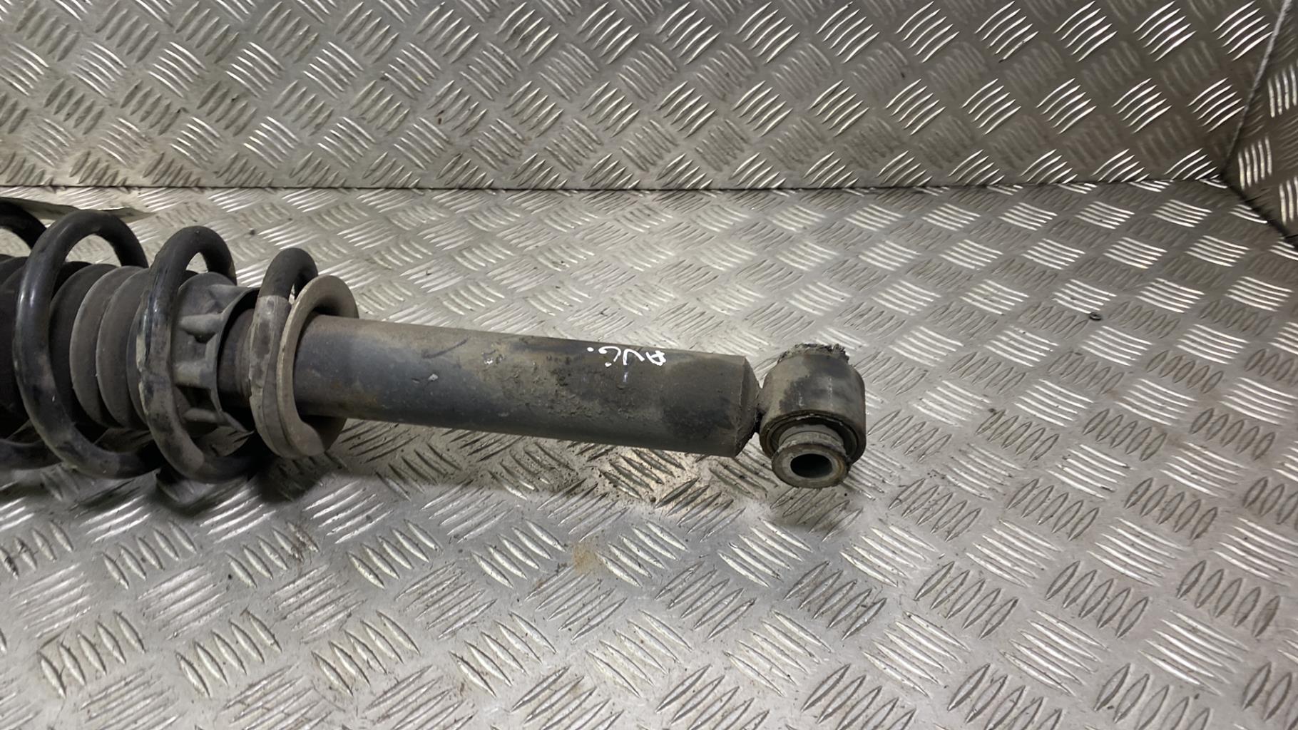 Ammortizzatore anteriore sinistro PEUGEOT 508 1 SW PHASE 1 BREAK Diésel - 1
