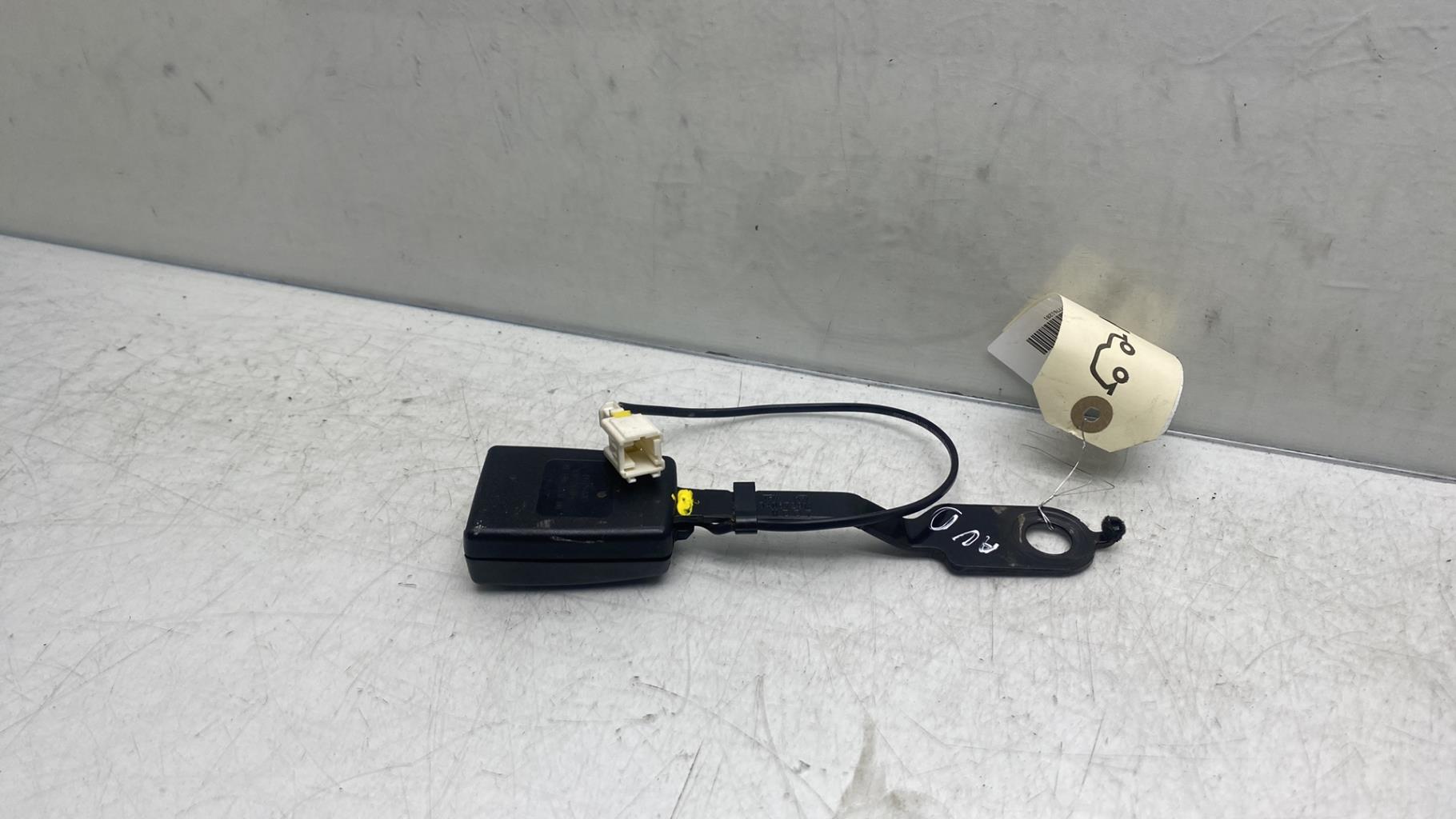 Aggancio cintura sicurezza anteriore destro CITROEN C3 2 PHASE 1 Diésel - 1