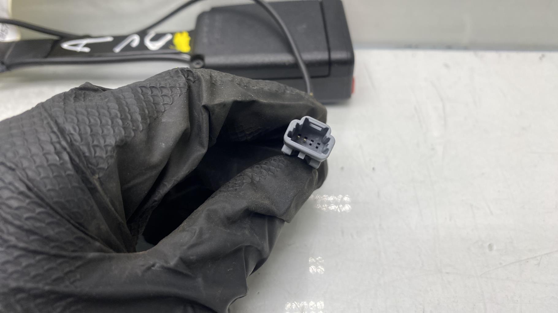 Aggancio cintura sicurezza anteriore destro RENAULT MEGANE 4 PHASE 1 Diésel - 1