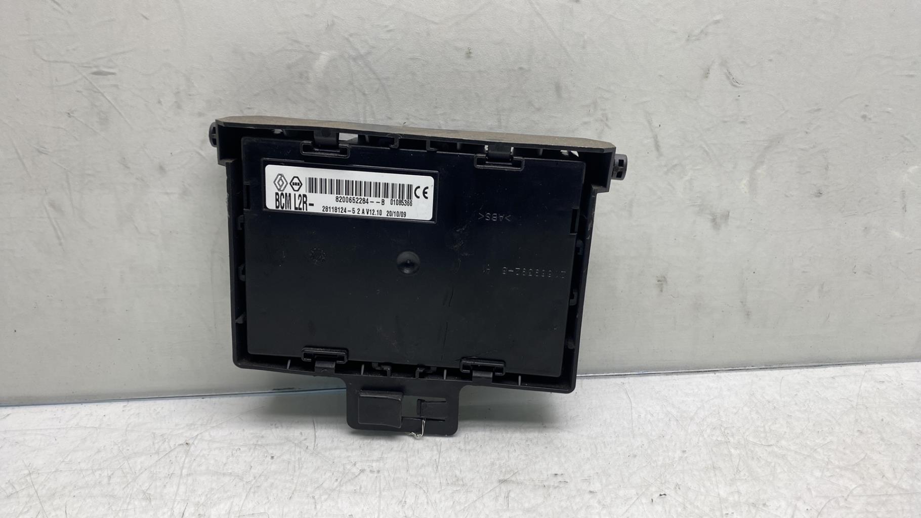 Boitier UCH RENAULT MODUS PHASE 2 Essence - 1