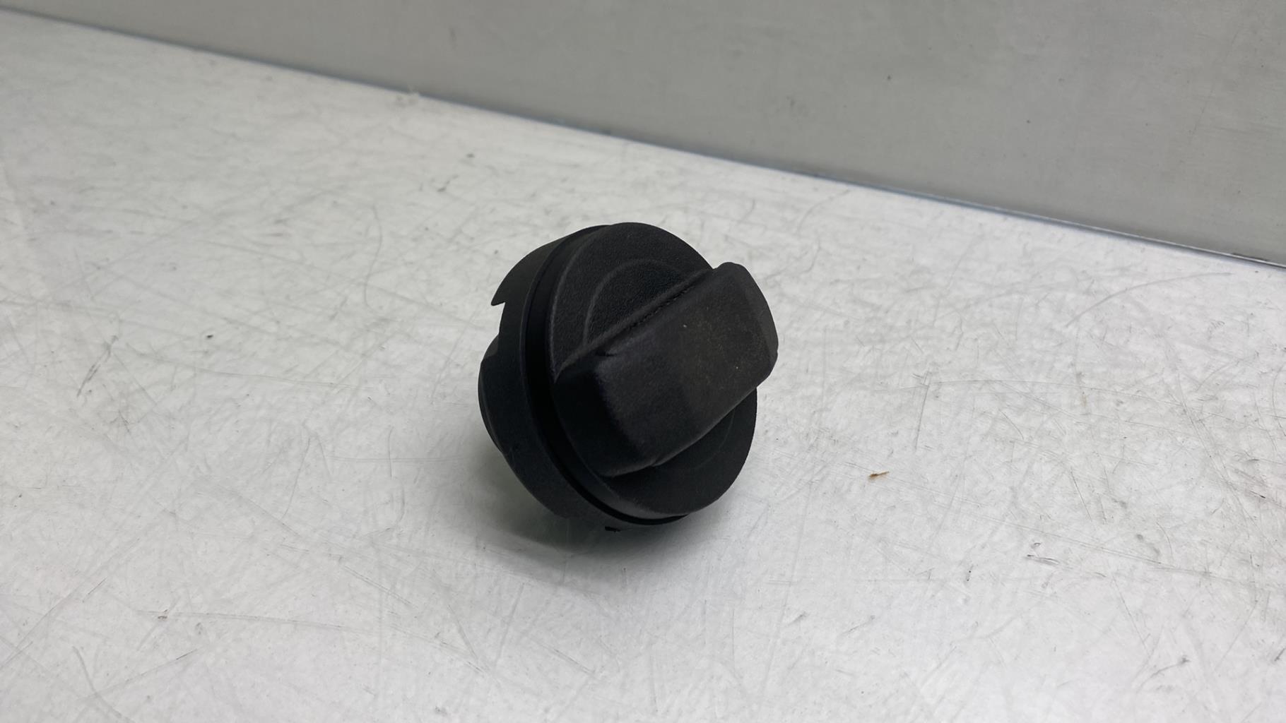 Bouchon de carburant VOLKSWAGEN BORA Diesel - 1