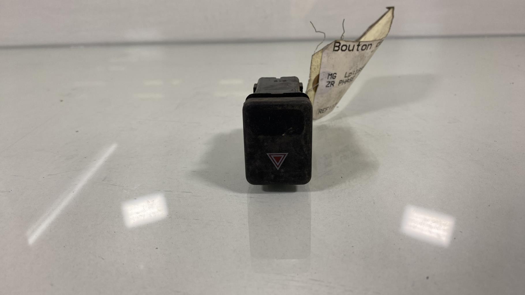 Bouton de warning MG ZR PHASE 1 Diesel - 1