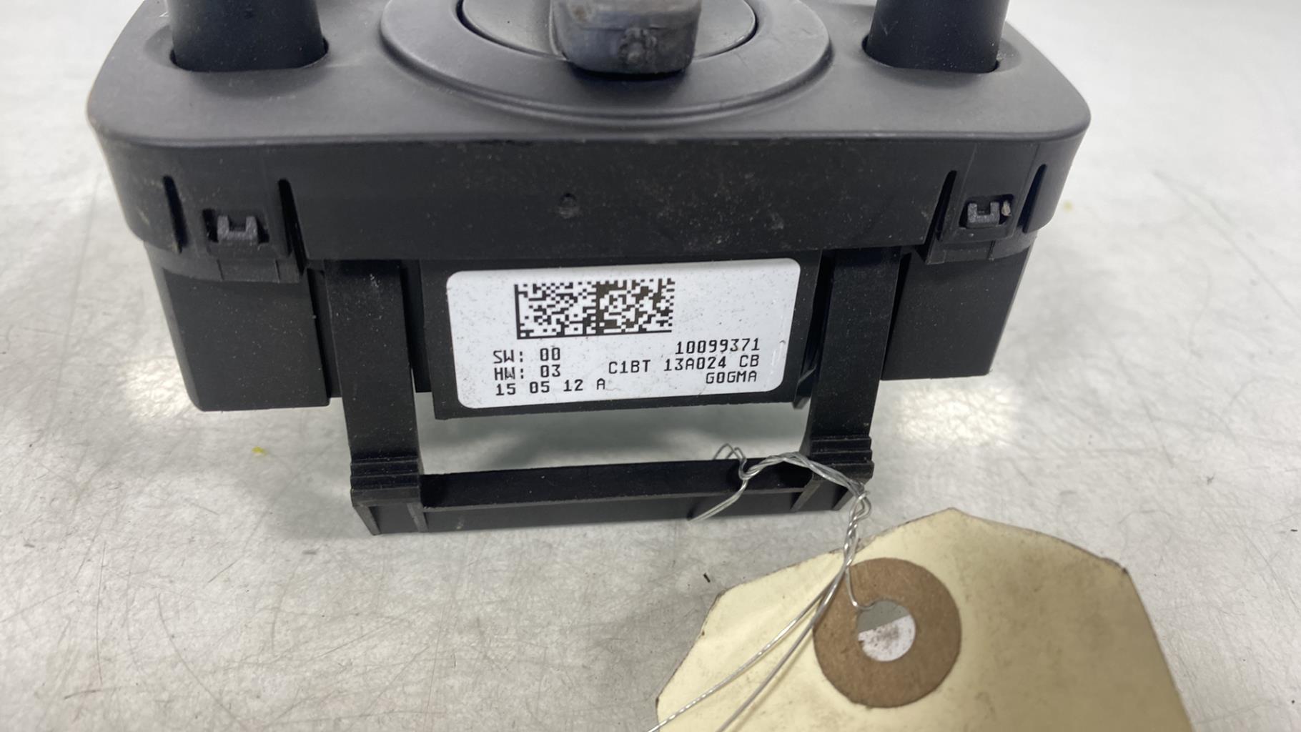Commande de phare FORD FIESTA 6 PHASE 2 Diesel - 1