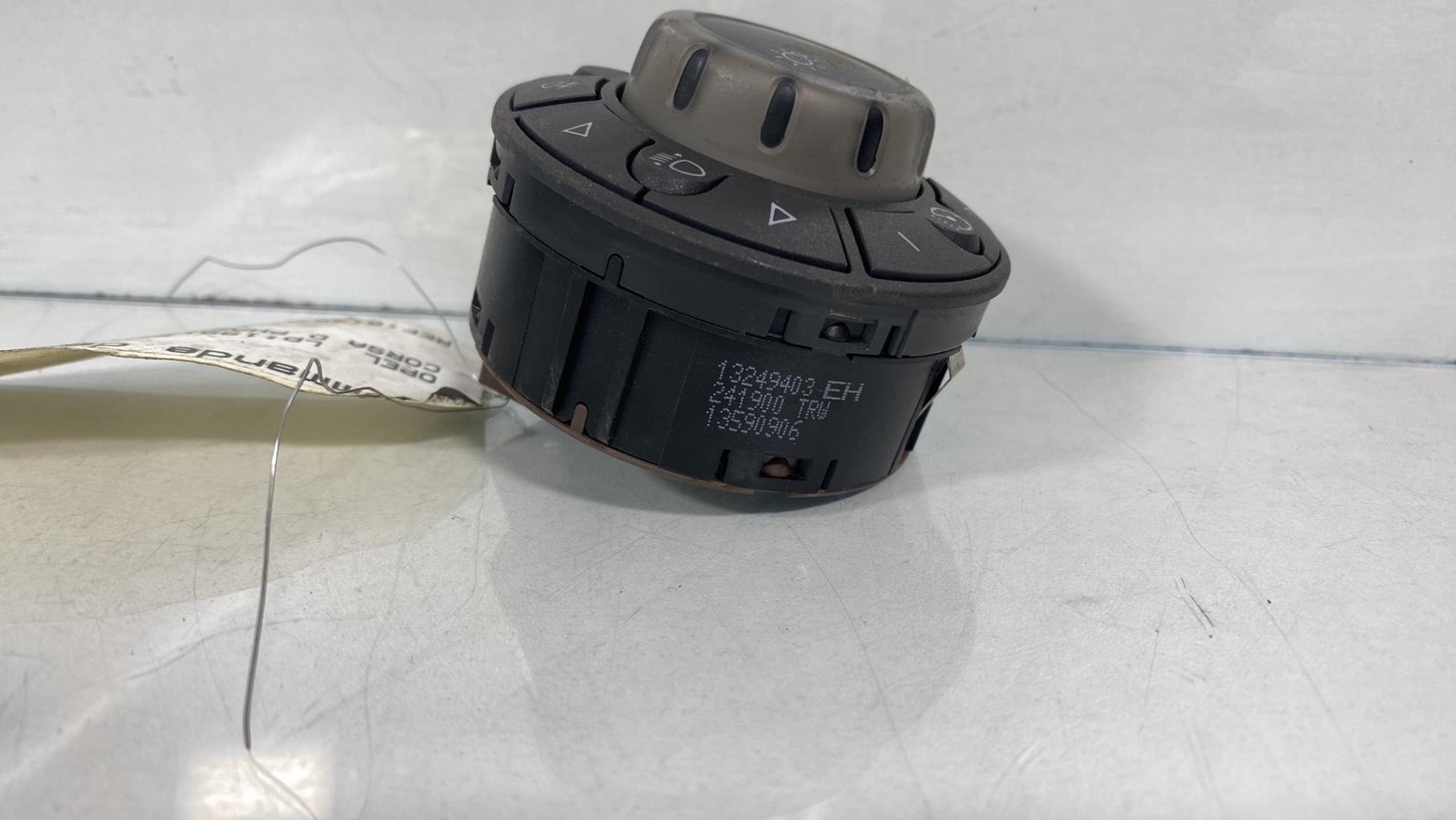 Commande de phare OPEL CORSA D PHASE 1 Diesel - 1