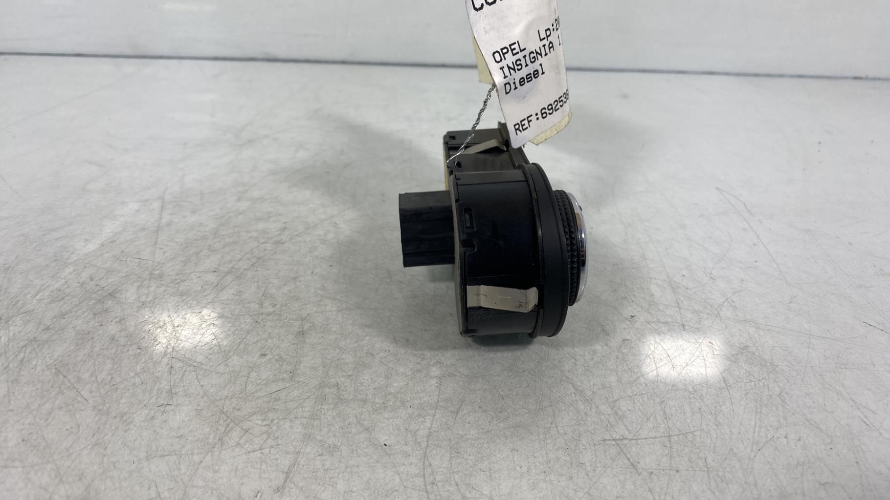 Commande de phare OPEL INSIGNIA 1 PHASE 1 BREAK Diesel - 1