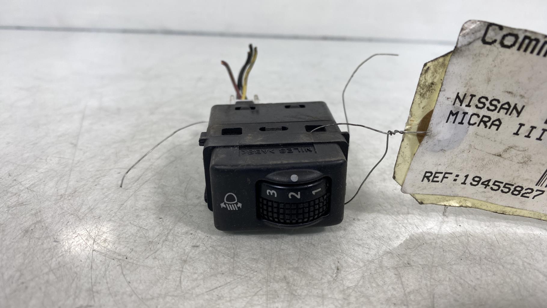 Commande de phare NISSAN MICRA 3 PHASE 1 Diesel - 1