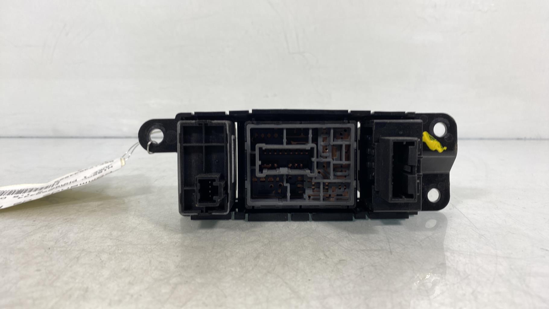 Commande de phare NISSAN JUKE 1 PHASE 2 Diesel - 1